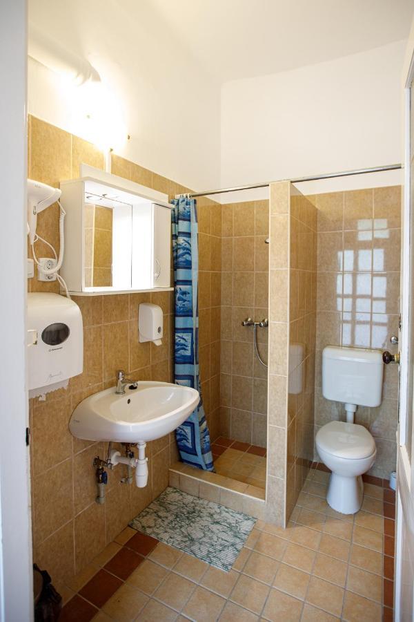 Central Apartman Gyula Eksteriør billede