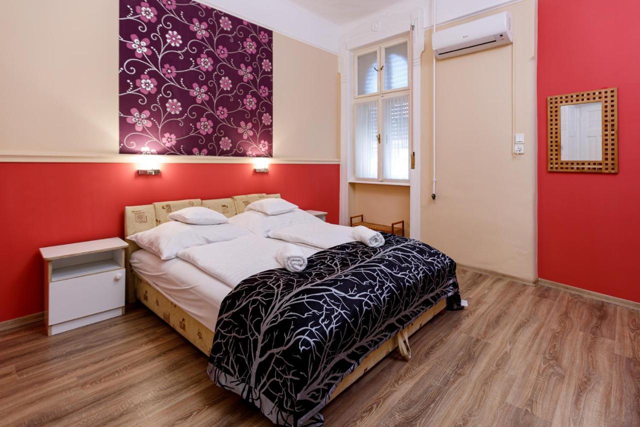 Central Apartman Gyula Eksteriør billede