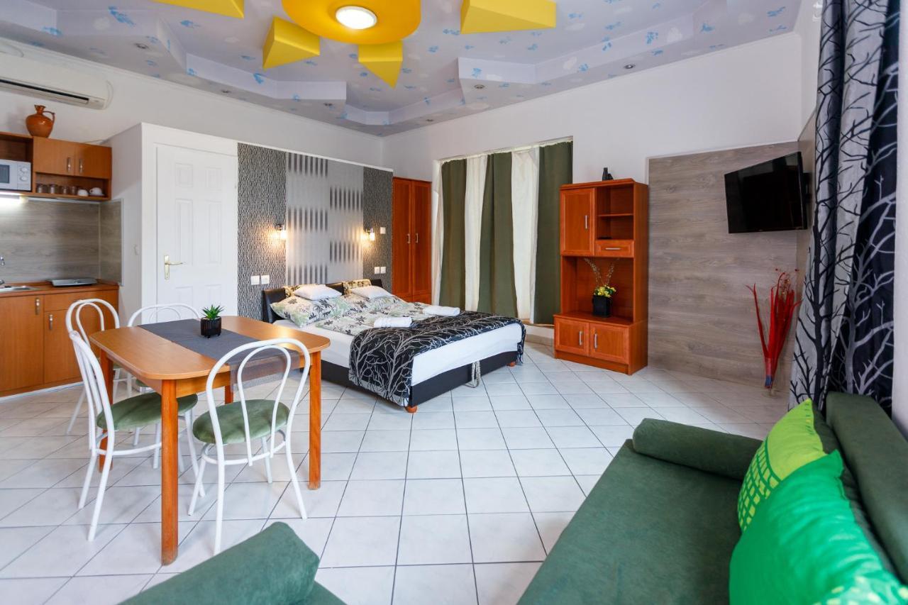 Central Apartman Gyula Eksteriør billede